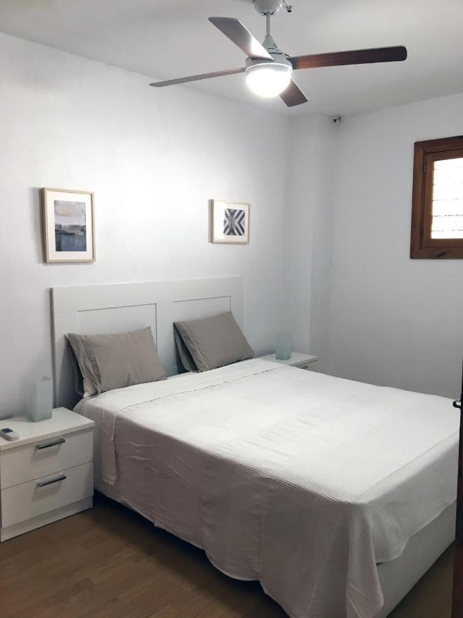 Apartamento Con Vistas Al Mar. Primera Linea De Playa. Aguadulce  Exteriör bild