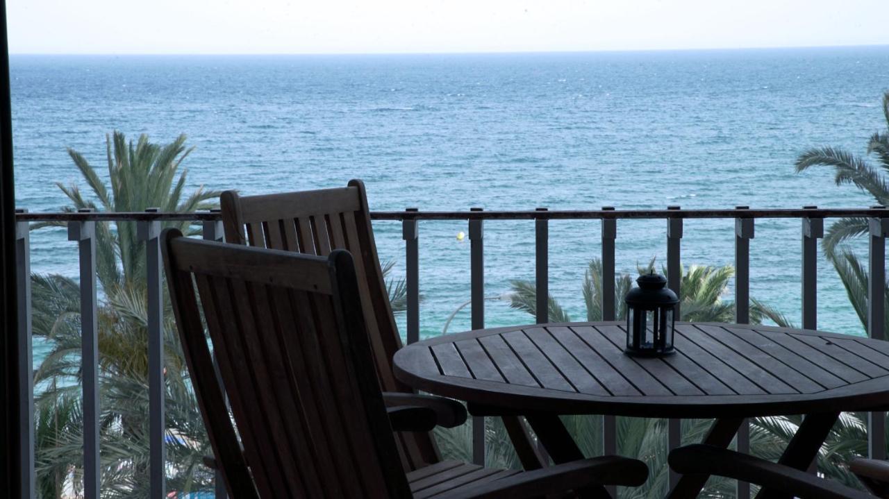 Apartamento Con Vistas Al Mar. Primera Linea De Playa. Aguadulce  Exteriör bild